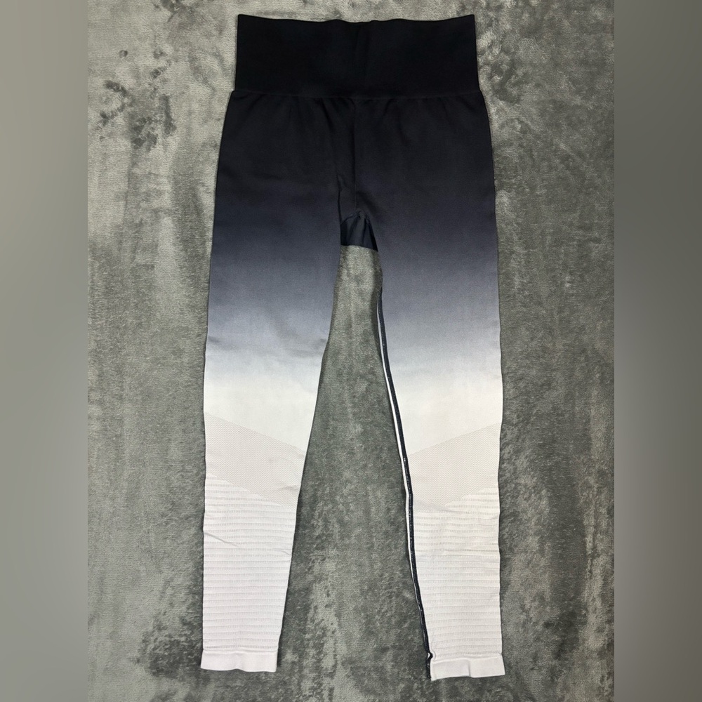Zyia Active Leggings‎ Ombré Black/White Compression Size Small